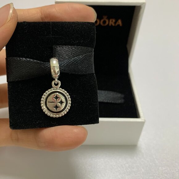 Pandora Pittsburgh Steelers Dangle Charm - Picture 1 of 4